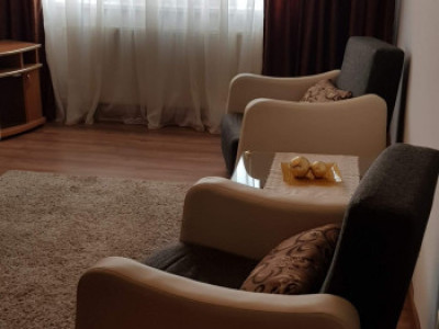 Apartament de 2 camere, decomandat, 52 mp., zona Materna