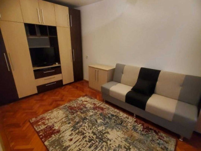 Casa de 3 camere , 56 mp., zona Marasti
