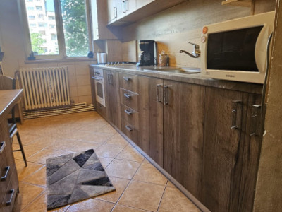 Apartament de 3 camere, decomandat, 65 mp., zona Marasti/Dorobantilor