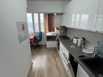 Apartament de 2 camere, decomandat, 64 mp., zona Decebal