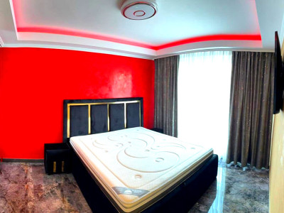 Apartament 3 camere , Etaj 1 , bloc nou