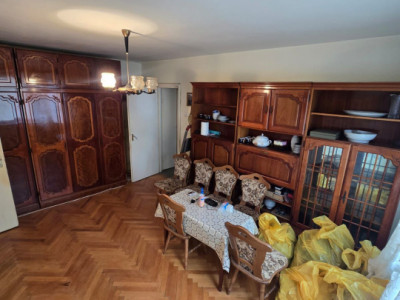 Apartament de 2 camere, decomandat, 43 mp., zona Gheorgheni