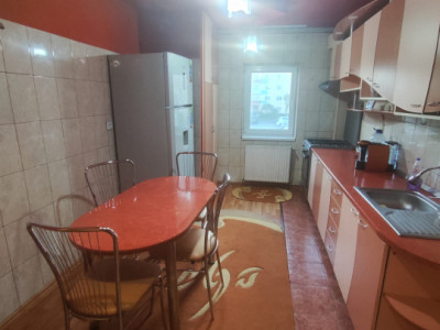 Apartament de 4 camere, decomandat, 77.09 mp., zona Micro 3