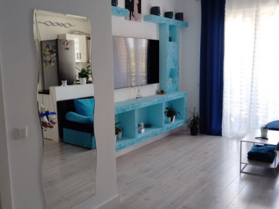 Apartament de 3 camere, 57 mp., zona Panoramic