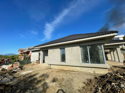 Casă individual, 140 mp, teren 400 mp, zona Valea Ghinzii 