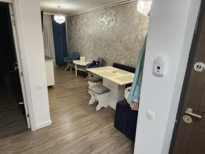 Apartament de 2 camere, 42 mp., terasa de 35 mp., zona Restaurant Regal