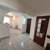 Apartament de 3 camere, decomandat,70 mp., zona Sens thumb 2
