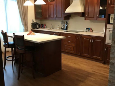 Casă individuala decomandată, 5 camere, 405 mp., teren 830 mp., zona Sigmir