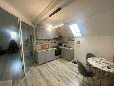 Apartament de 3 camere, 65 mp., zona Libertatii