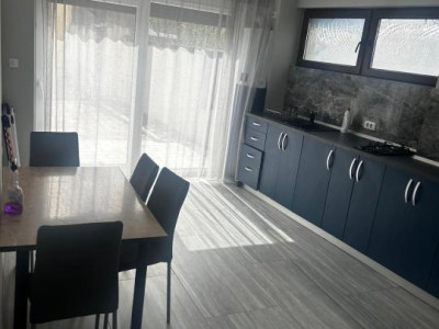 Apartament cu 2 camere, decomandat, 78,7 m2, parter, Zona Universitatea Babes