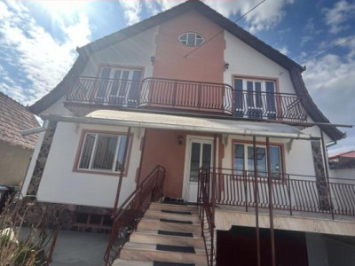 Casa individuala decomandata , 7 camere , Turda 
