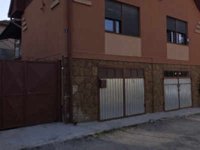 Casă individuala, decomandată, 5 camere, 133 mp, zona Turda Noua