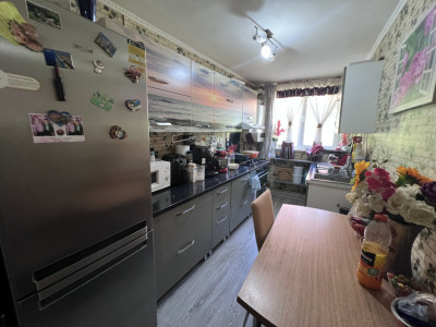 Casă la pret de apartament, zona Dambul Rotund