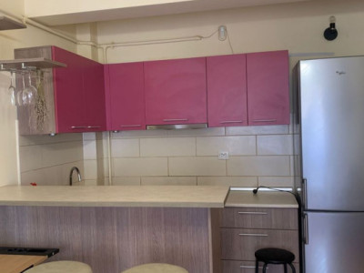 Apartament 2 camere, mobilat/utilat, semidecomandat, 38 mp, zona Tauti