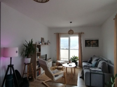 Apartament de 2 camere, 52 mp, terasa 32 mp, zona Terra